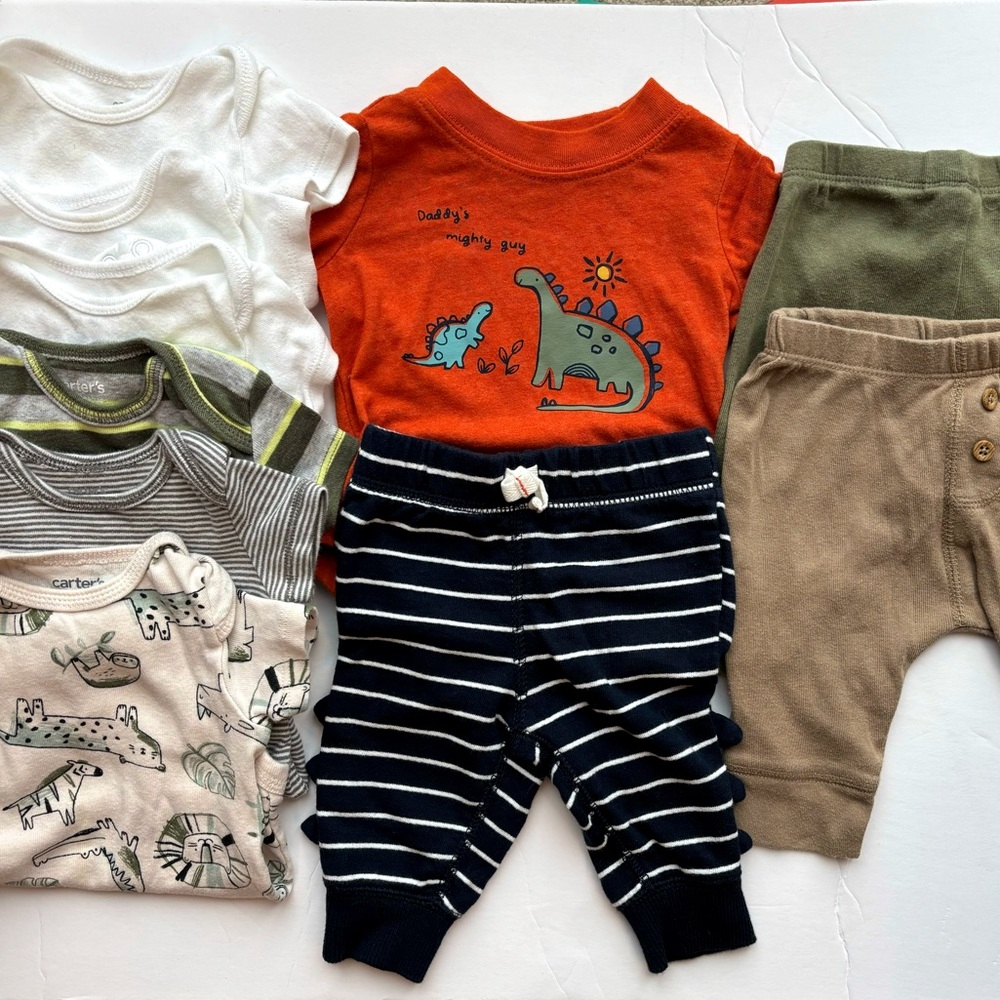 Carters 10 item Bundle! | 3M Infant Boys Snap-close Onesies, Pants, & Outfit